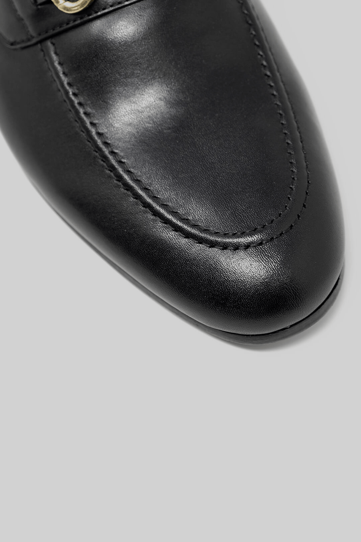 Terry Trim Loafer Black – heel and sockliner detail | Apollo Fashions Urbanwear